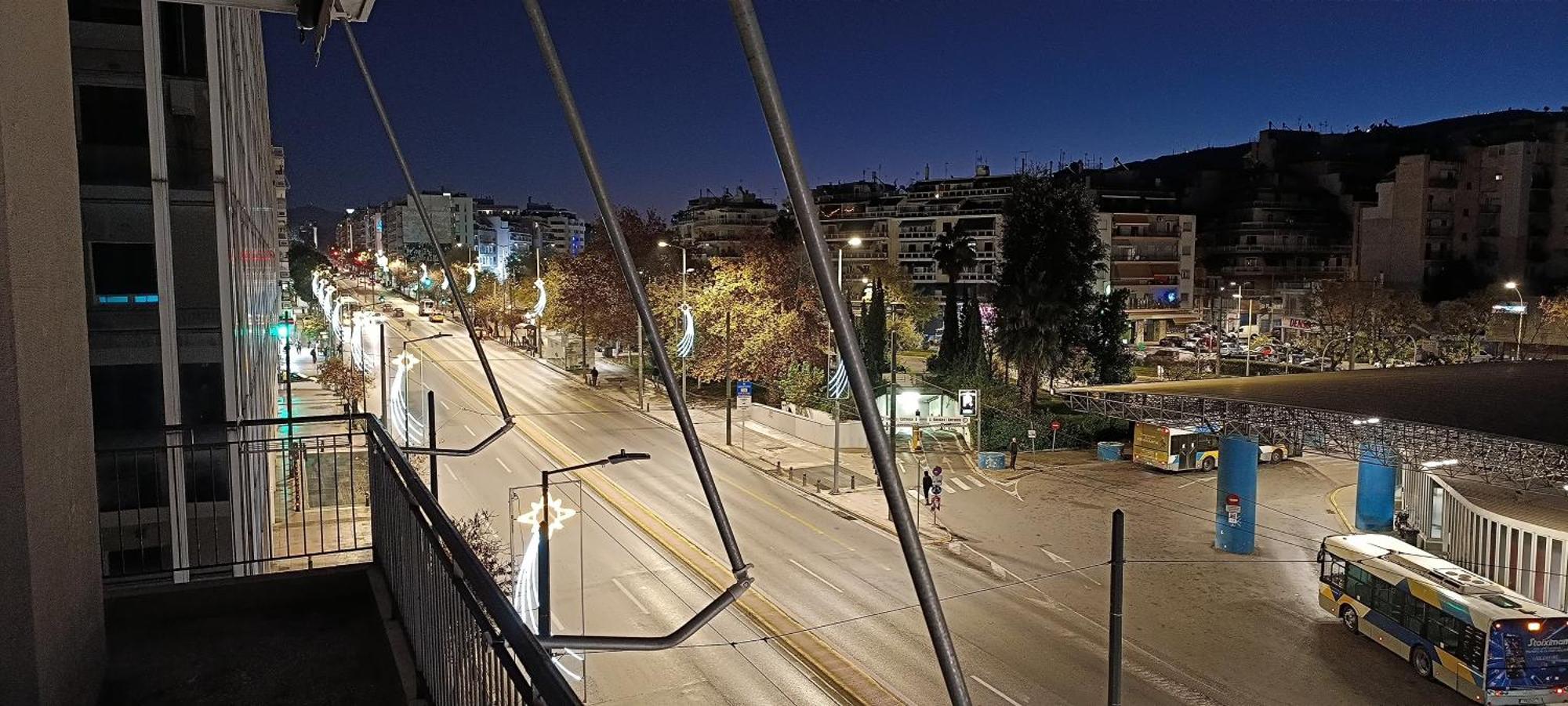 Chris'S Athens Home In The Center Of Everything מראה חיצוני תמונה
