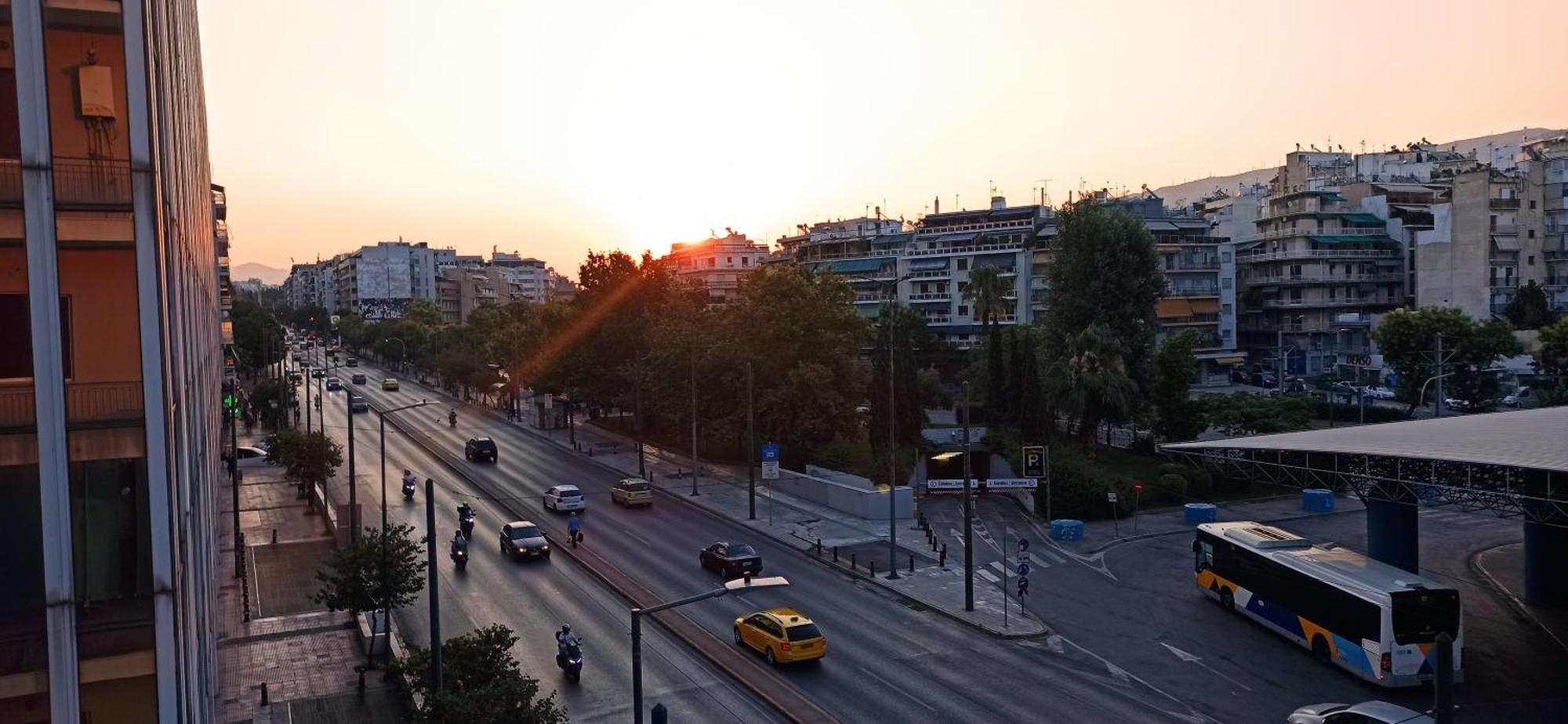 Chris'S Athens Home In The Center Of Everything מראה חיצוני תמונה